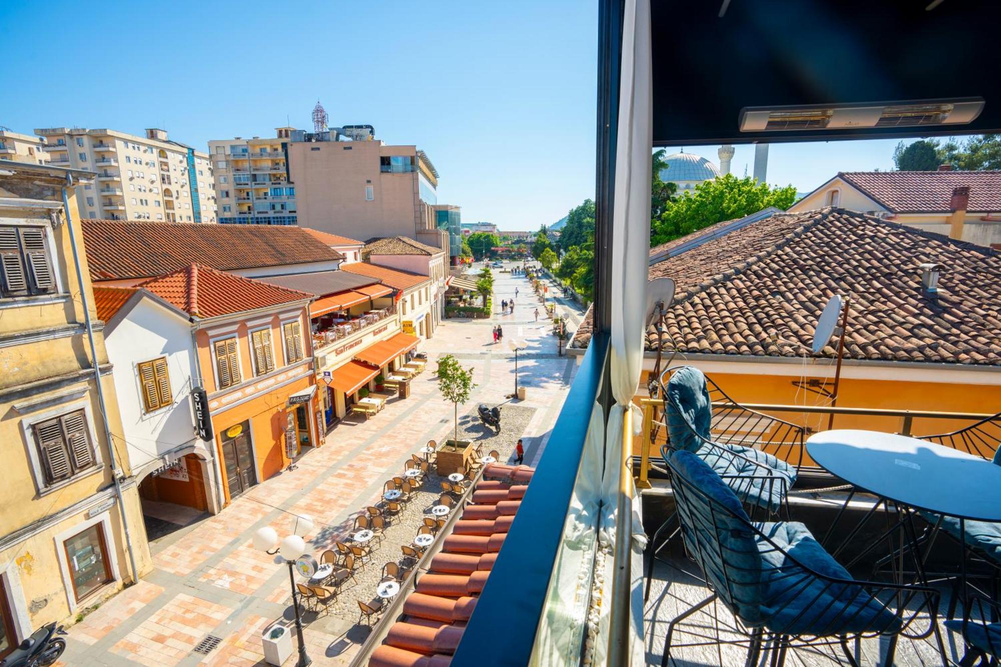 Terrace Hostel & Lounge Bar Shkodër Exterior foto